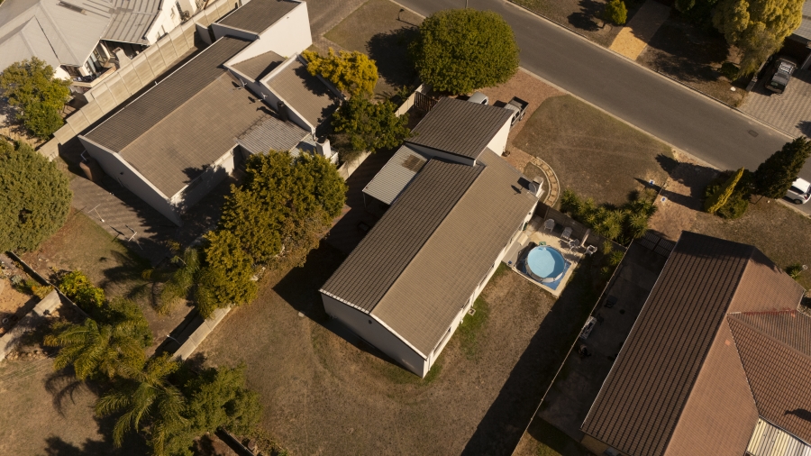 4 Bedroom Property for Sale in Rouxville Western Cape